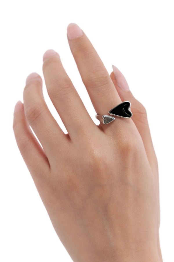 Opposite-Hearts Ring