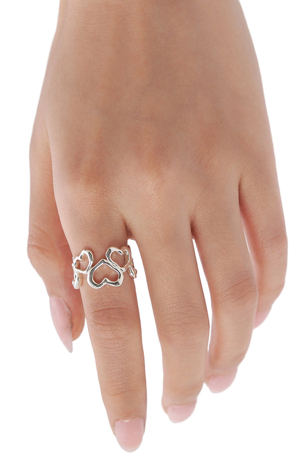 Hearts Chain Ring